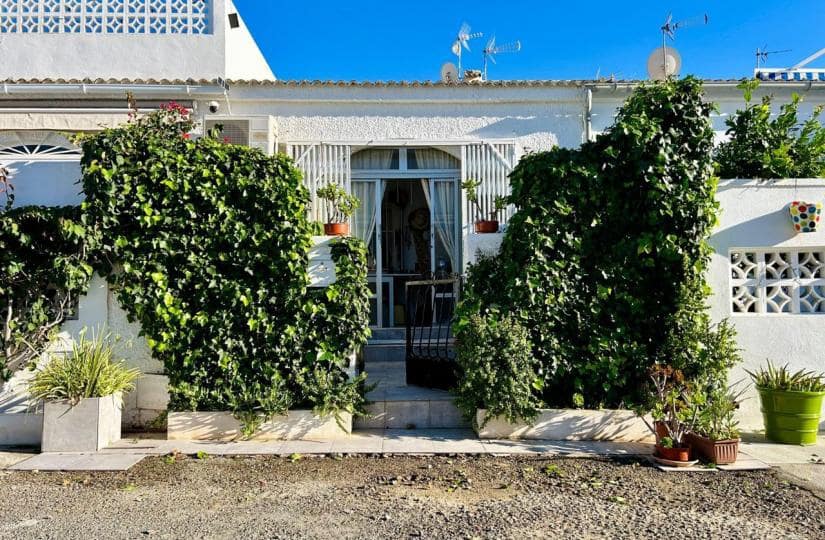 1 bedroom Bungalow for sale in Torrevieja - € 79,950 (Ref: 9420424)