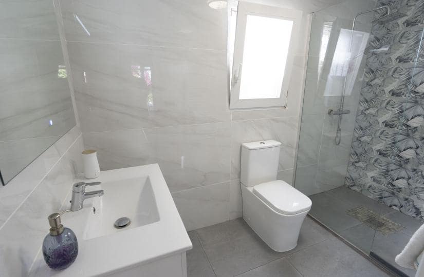 3 chambre Villa/Maison à vendre à San Luis avec piscine garage - 335 000 € (Ref: 9420425)