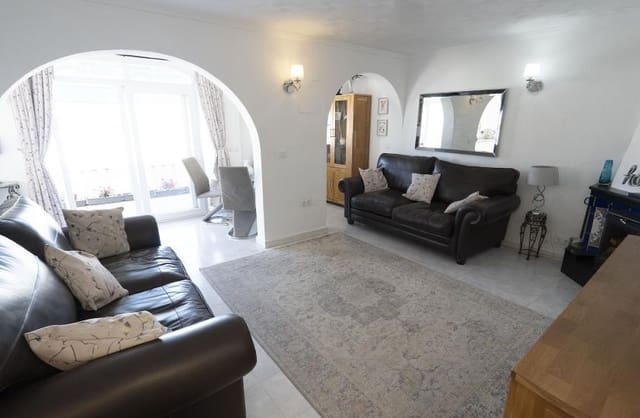 3 chambre Villa/Maison à vendre à San Luis, Torrevieja avec piscine garage - 335 000 € (Ref: 9420425)