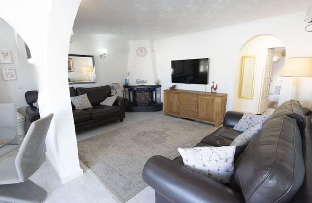 3 chambre Villa/Maison à vendre à San Luis, Torrevieja avec piscine garage - 335 000 € (Ref: 9420425)