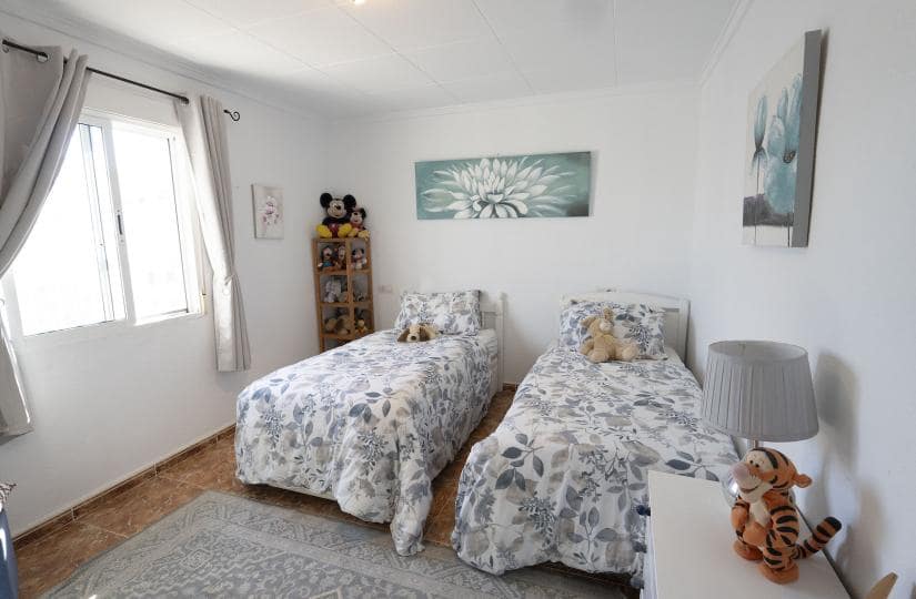 3 chambre Villa/Maison à vendre à San Luis avec piscine garage - 335 000 € (Ref: 9420425)