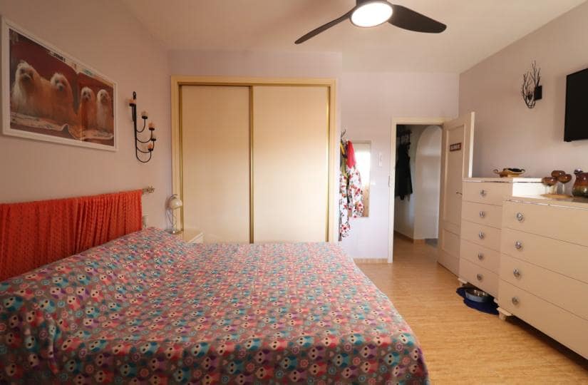 3 makuuhuone Maalaistalo myytävänä paikassa La Campaneta mukana uima-altaan 
autotalli - 375 000 € (Ref: 9420426)