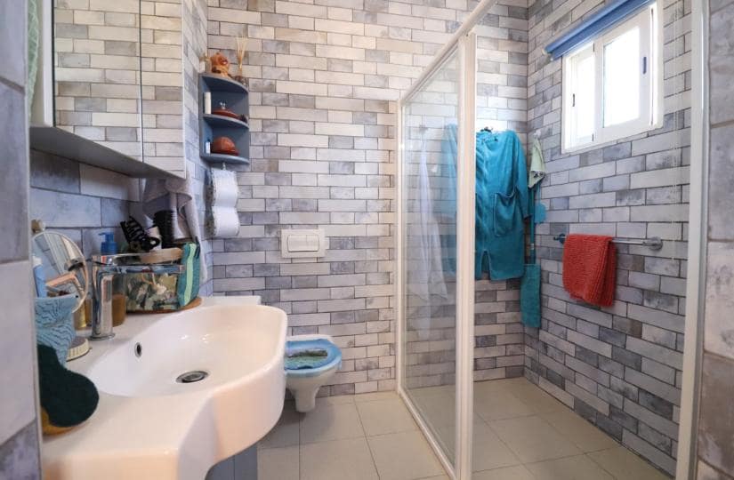 3 makuuhuone Maalaistalo myytävänä paikassa La Campaneta mukana uima-altaan 
autotalli - 375 000 € (Ref: 9420426)