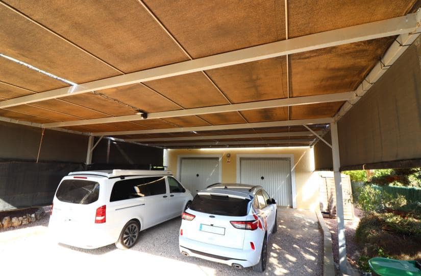 3 makuuhuone Maalaistalo myytävänä paikassa La Campaneta mukana uima-altaan 
autotalli - 375 000 € (Ref: 9420426)