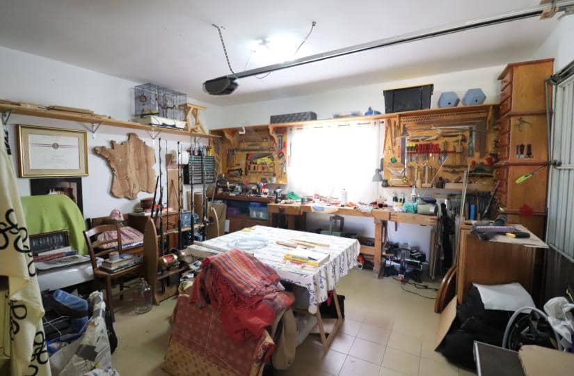 3 makuuhuone Maalaistalo myytävänä paikassa La Campaneta mukana uima-altaan 
autotalli - 375 000 € (Ref: 9420426)