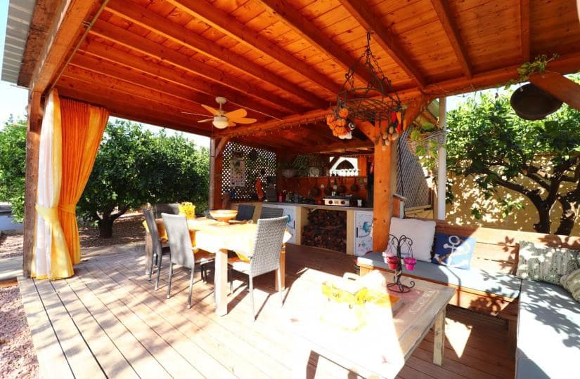 3 makuuhuone Maalaistalo myytävänä paikassa La Campaneta mukana uima-altaan 
autotalli - 375 000 € (Ref: 9420426)