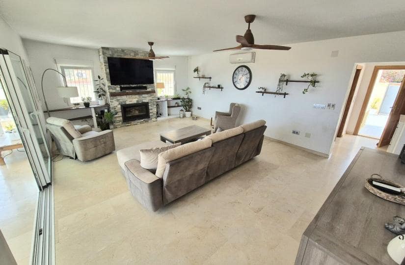 5 sovrum Villa till salu i San Miguel de Salinas med garage - 599 999 € (Ref: 9420427)