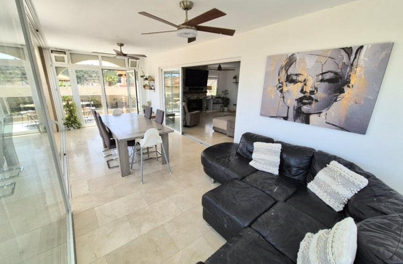 5 sovrum Villa till salu i San Miguel de Salinas med garage - 599 999 € (Ref: 9420427)