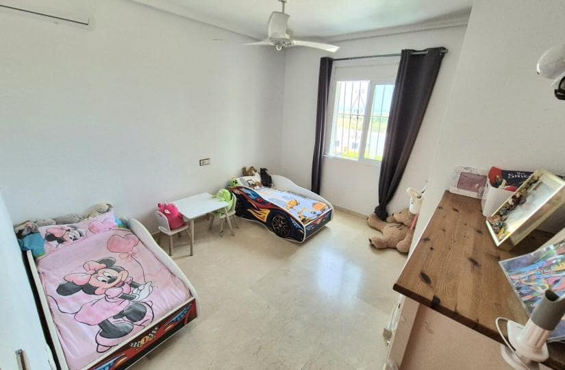 5 sovrum Villa till salu i San Miguel de Salinas med garage - 599 999 € (Ref: 9420427)