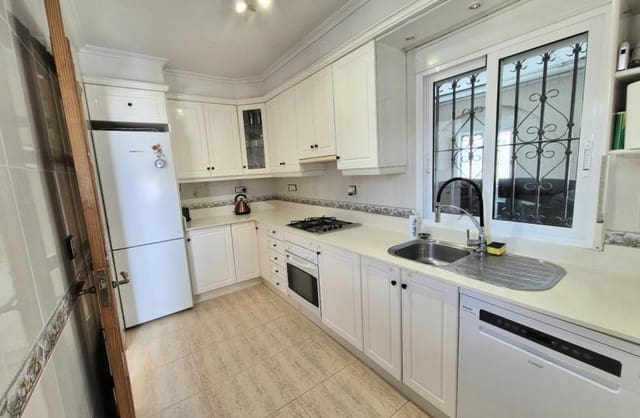 5 sovrum Villa till salu i San Miguel de Salinas med garage - 599 999 € (Ref: 9420427)