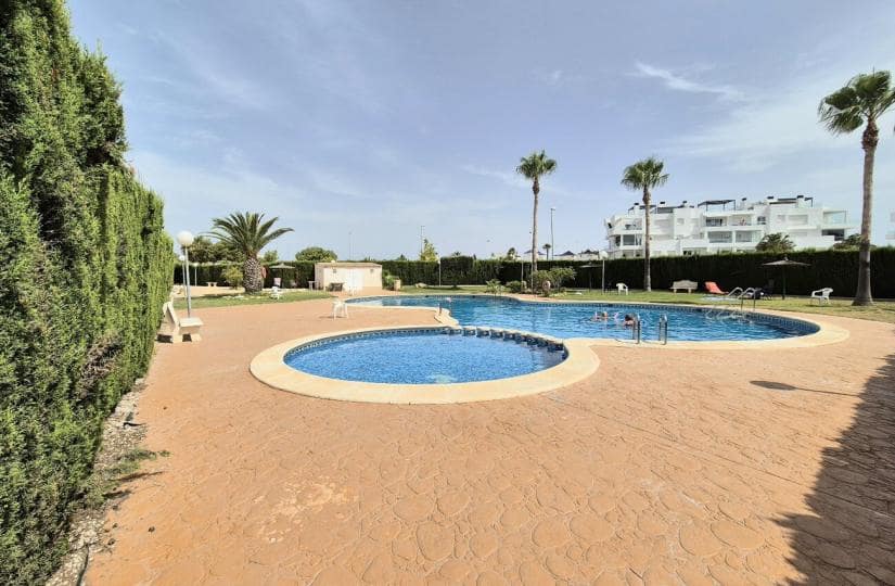 2 soveværelse Lejlighed til salg i Orihuela Costa med swimmingpool - € 144.950 (Ref: 9420428)