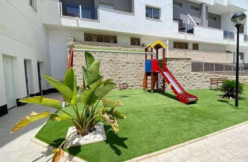 2 bedroom Apartment for sale in Dehesa de Campoamor with garage - € 209,950 (Ref: 9420429)