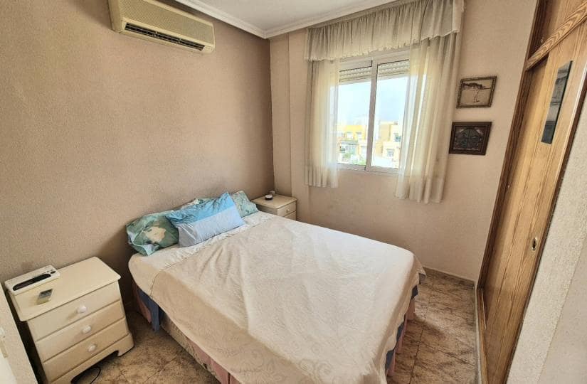 3 slaapkamer Villa te koop in La Florida met zwembad garage - € 270.000 (Ref: 9420430)