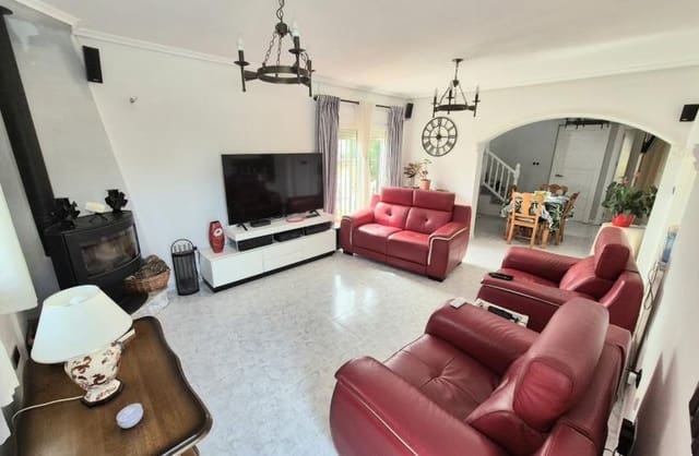 3 bedroom Villa for sale in San Miguel de Salinas with garage - € 399,950 (Ref: 9420431)