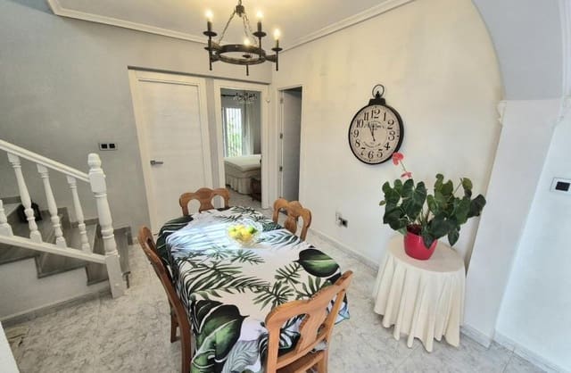 3 bedroom Villa for sale in San Miguel de Salinas with garage - € 399,950 (Ref: 9420431)