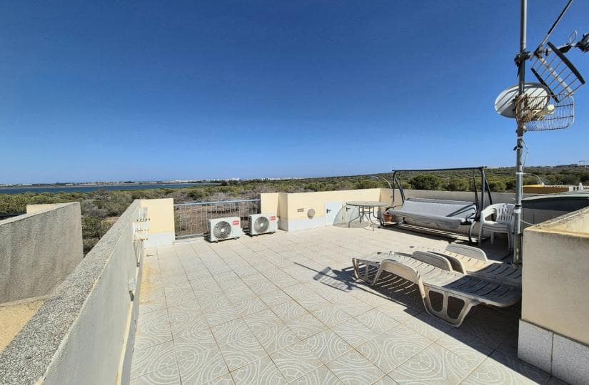 2 makuuhuone Huoneisto myytävänä paikassa El Chaparral mukana uima-altaan - 124 995 € (Ref: 9420433)