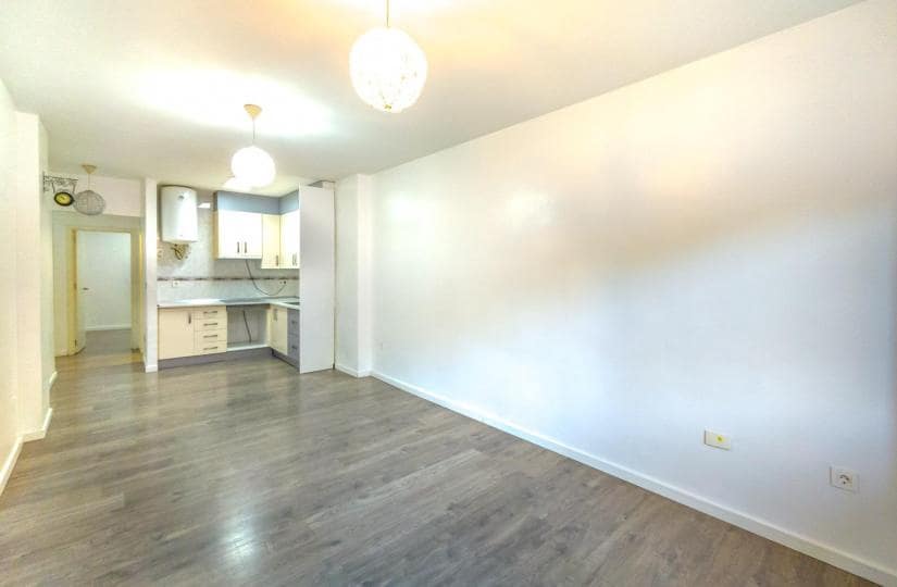 3 soveværelse Lejlighed til salg i Torrevieja - € 149.900 (Ref: 9420434)