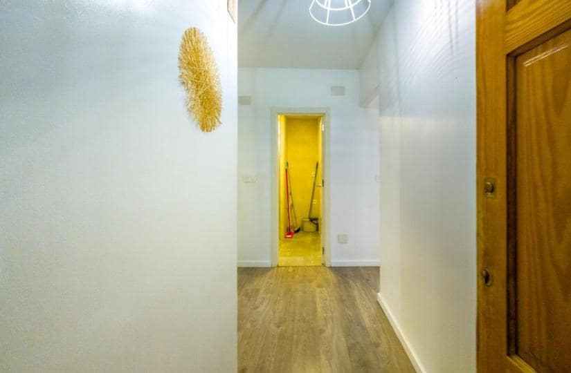 3 soveværelse Lejlighed til salg i Torrevieja - € 149.900 (Ref: 9420434)