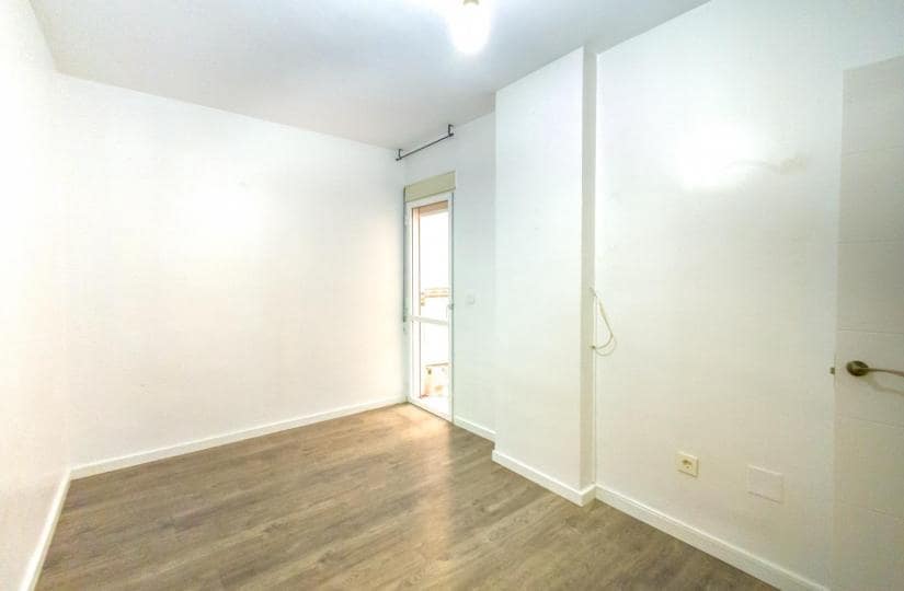 3 soveværelse Lejlighed til salg i Torrevieja - € 149.900 (Ref: 9420434)