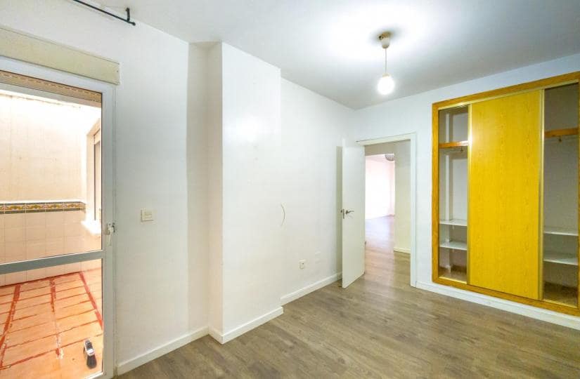 3 soveværelse Lejlighed til salg i Torrevieja - € 149.900 (Ref: 9420434)