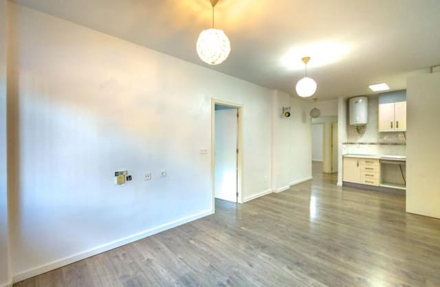 3 soveværelse Lejlighed til salg i Centro - Muelle Pesquero, Torrevieja - € 149.900 (Ref: 9420434)