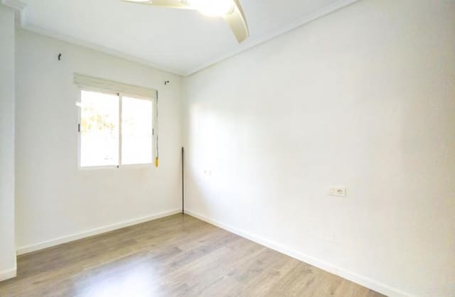 3 soveværelse Lejlighed til salg i Centro - Muelle Pesquero, Torrevieja - € 149.900 (Ref: 9420434)