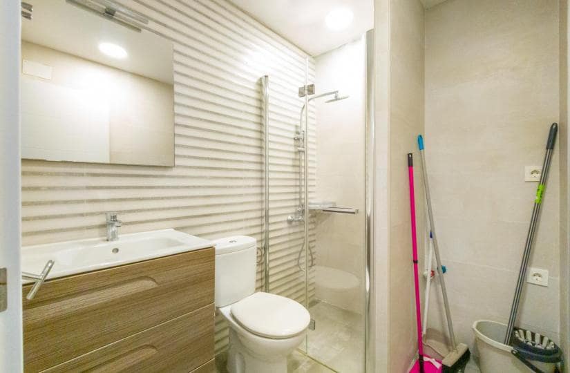 3 soveværelse Lejlighed til salg i Torrevieja - € 149.900 (Ref: 9420434)