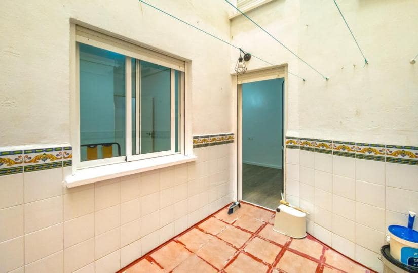3 soveværelse Lejlighed til salg i Torrevieja - € 149.900 (Ref: 9420434)