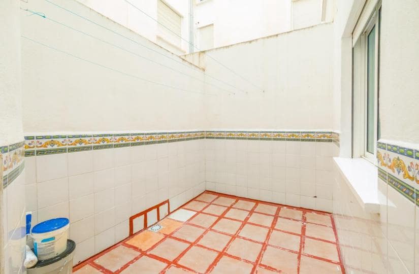 3 soveværelse Lejlighed til salg i Torrevieja - € 149.900 (Ref: 9420434)