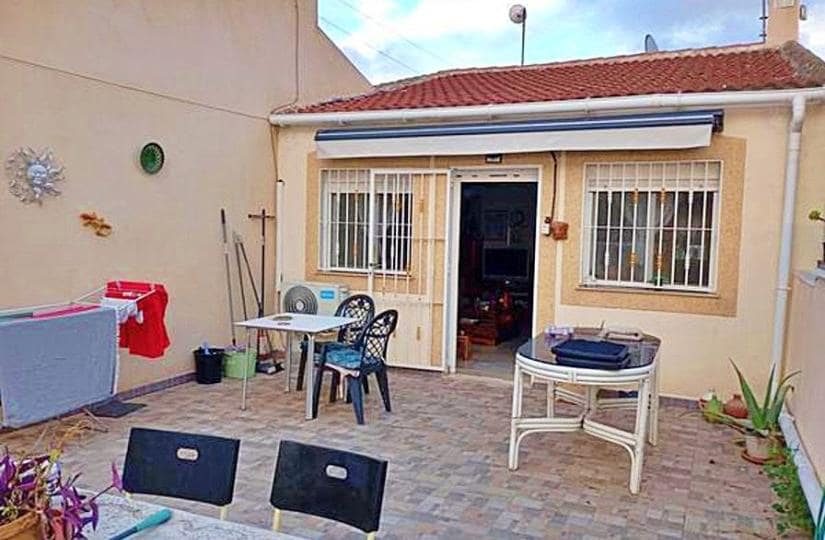 2 soverom Bungalow til salgs i Torrevieja - € 143 000 (Ref: 9420436)