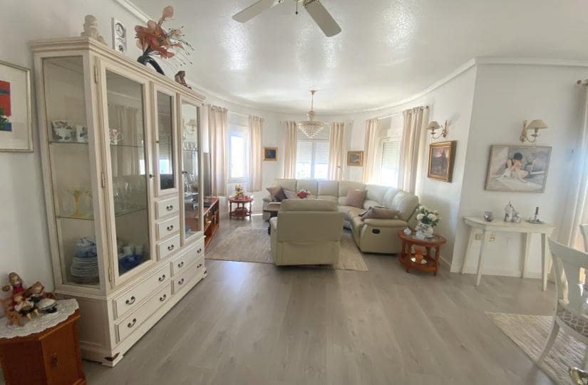 3 bedroom Villa for sale in Ciudad Quesada with pool garage - € 575,000 (Ref: 9420441)