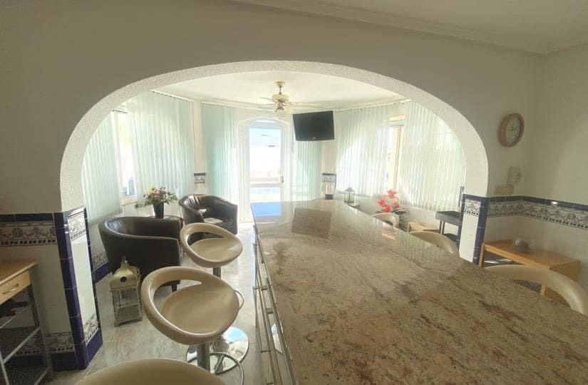 3 bedroom Villa for sale in Ciudad Quesada with pool garage - € 575,000 (Ref: 9420441)