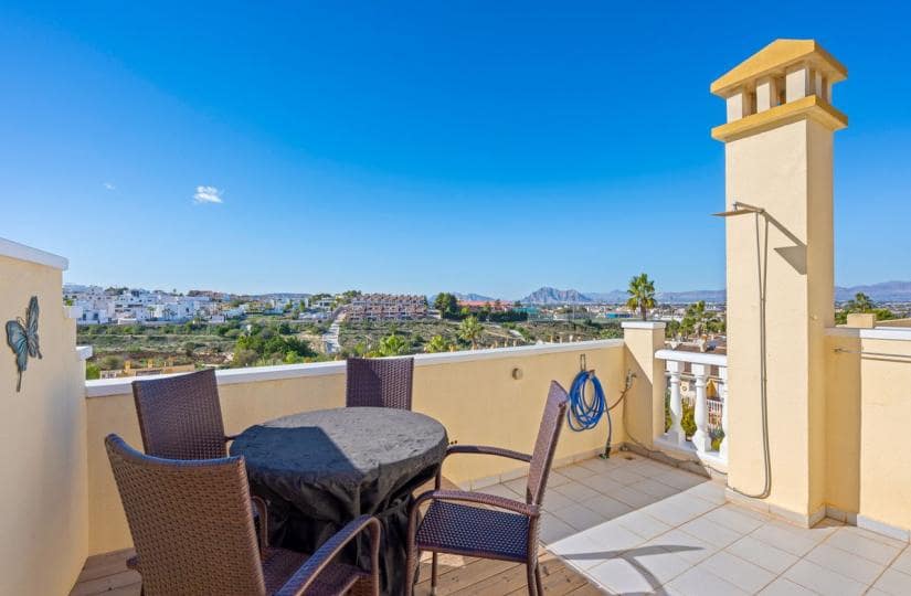 3 bedroom Semi-detached Villa for sale in Benijofar with pool garage - € 269,000 (Ref: 9424142)