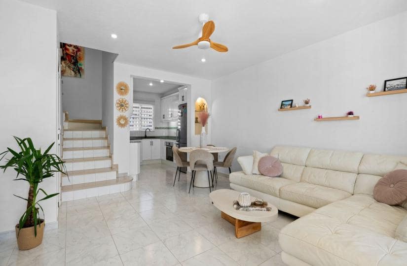 3 bedroom Semi-detached Villa for sale in Benijofar with pool garage - € 269,000 (Ref: 9424142)