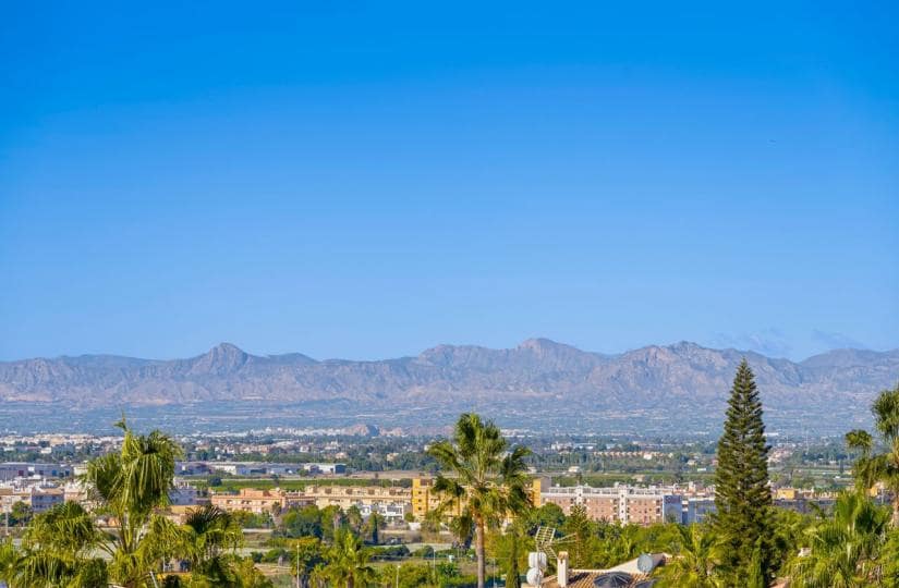 3 bedroom Semi-detached Villa for sale in Benijofar with pool garage - € 269,000 (Ref: 9424142)