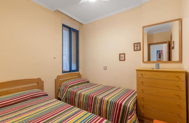 2 makuuhuone Huoneisto myytävänä paikassa Centro, Torrevieja mukana 
autotalli - 114 900 € (Ref: 9424146)