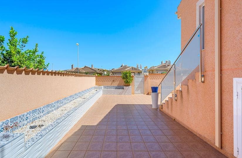 3 bedroom Villa for sale in Rojales with pool garage - € 449,000 (Ref: 9424148)