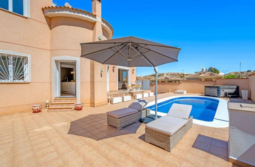 3 bedroom Villa for sale in Rojales with pool garage - € 449,000 (Ref: 9424148)