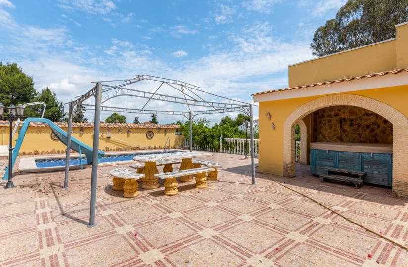 4 bedroom Villa for sale in Vistabella with pool garage - € 350,000 (Ref: 9424150)