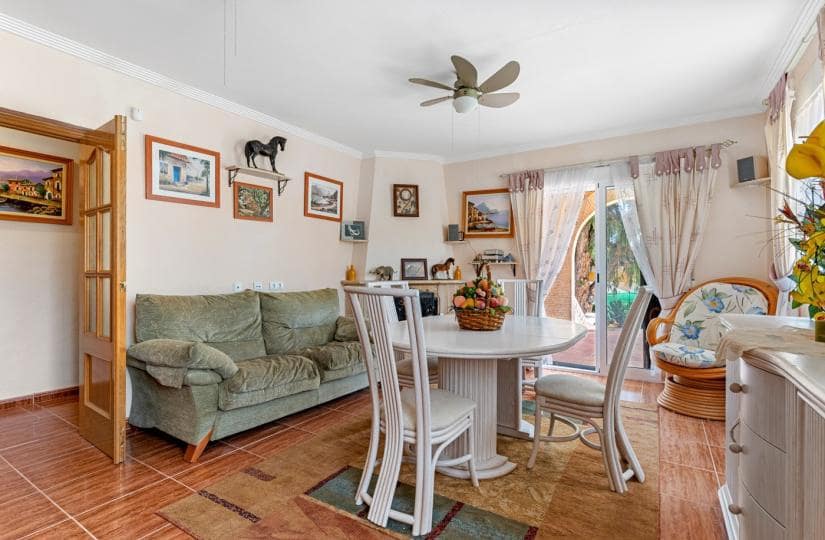 4 bedroom Villa for sale in Vistabella with pool garage - € 350,000 (Ref: 9424150)