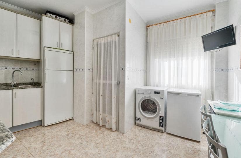 3 slaapkamer Appartement te koop in Torrevieja met garage - € 225.000 (Ref: 9424155)