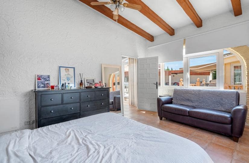 6 slaapkamer Finca/Landhuis te koop in Heredades met zwembad garage - € 650.000 (Ref: 9424157)