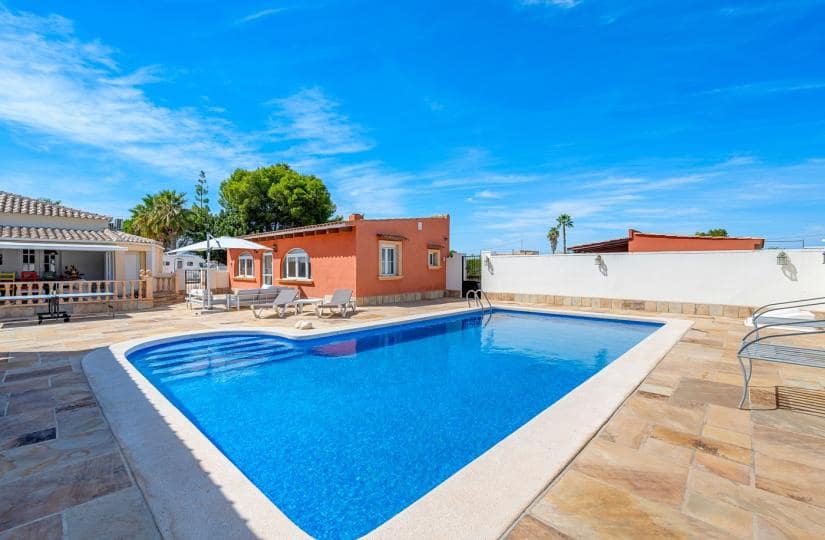 6 slaapkamer Finca/Landhuis te koop in Heredades met zwembad garage - € 650.000 (Ref: 9424157)