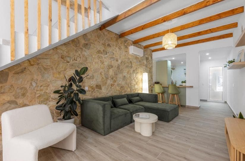 3 soveværelse Byhus til salg i Torrevieja - € 299.900 (Ref: 9425441)