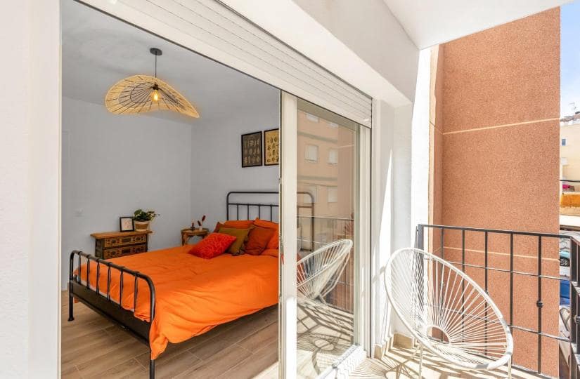 3 soveværelse Byhus til salg i Torrevieja - € 299.900 (Ref: 9425441)