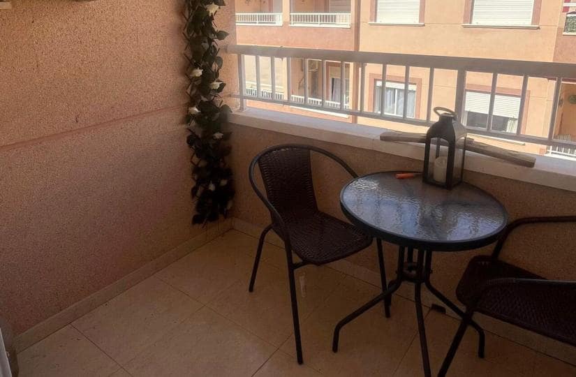2 bedroom Apartment for sale in Algorfa with pool - € 120,000 (Ref: 9425443)