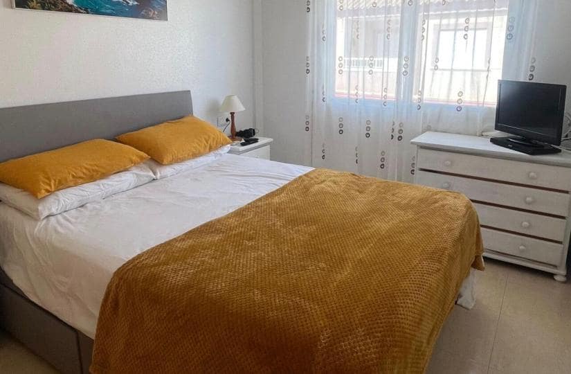 2 bedroom Apartment for sale in Algorfa with pool - € 120,000 (Ref: 9425443)