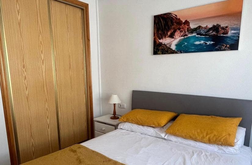 2 bedroom Apartment for sale in Algorfa with pool - € 120,000 (Ref: 9425443)