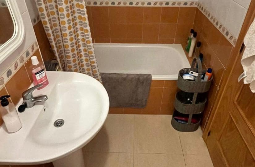 2 bedroom Apartment for sale in Algorfa with pool - € 120,000 (Ref: 9425443)