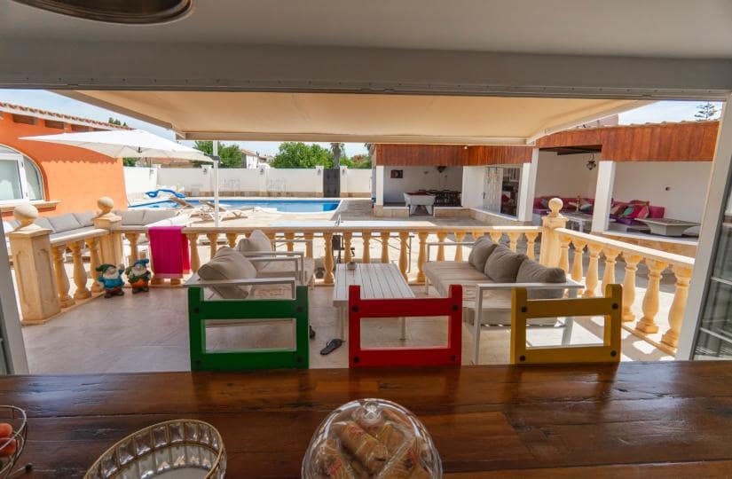 6 soverom Villa til salgs i Heredades med svømmebasseng garasje - € 650 000 (Ref: 9425444)